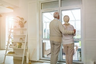 Home owners selling their home Home owners selling their home